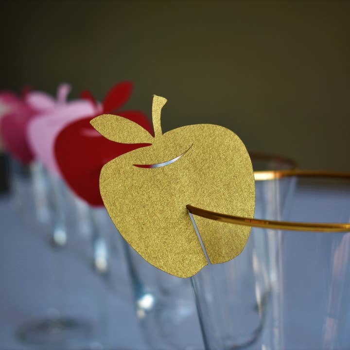 thekitcut - Wholesale Decal - Party Decorations - Rosh Hashanah apple glass decoration | Jewish holiday decor1