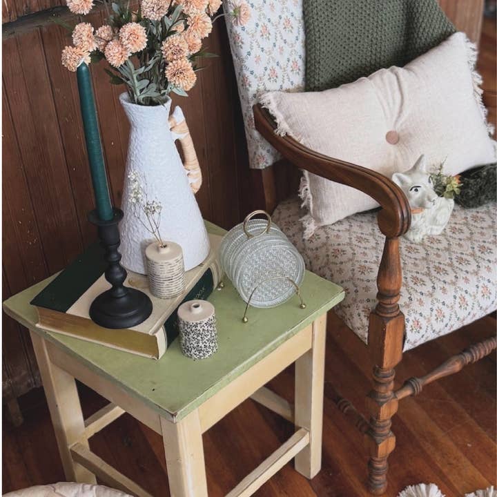 Made Market Co. – wholesale Vase – Rattan Wrapped Handle Vase Off White Large3