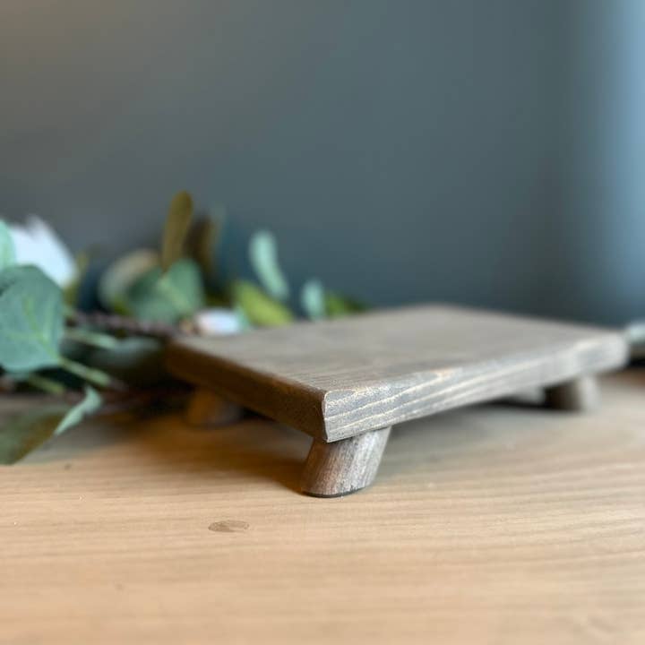 26&7Co. – wholesale Decorative tabletop object – Round Leg Riser | Pedestal Riser | Soap Stand4