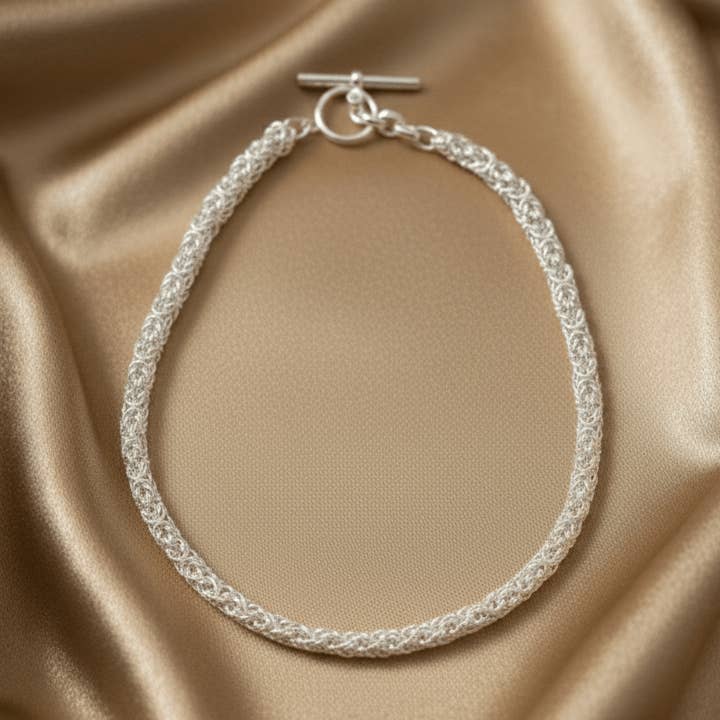 ⛓️ The Woven Necklace for wholesale by Recetas PSD, LLC