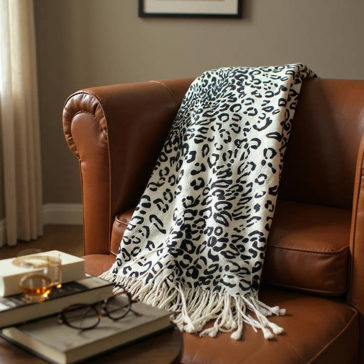 Sensibling Corp. - Wholesale Scarf – Women's - Leopard Print Pashmina Scarf Shawl11