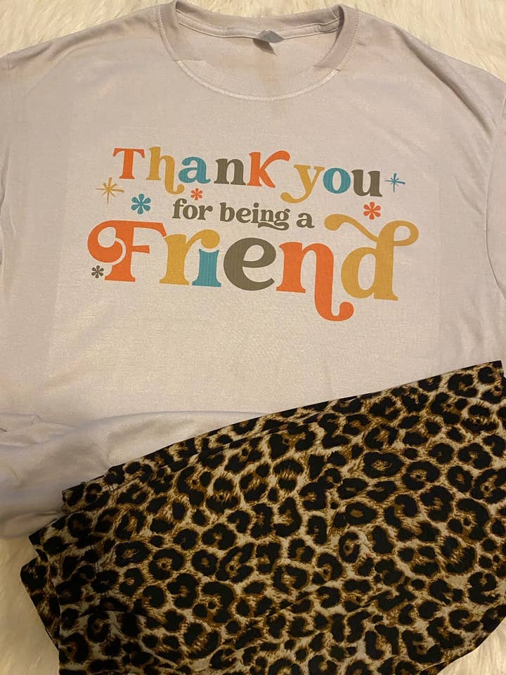 Grazie per essere un amico T-shirt sublimata Golden Girls per la vendita all'ingrosso da parte di Neat Creations