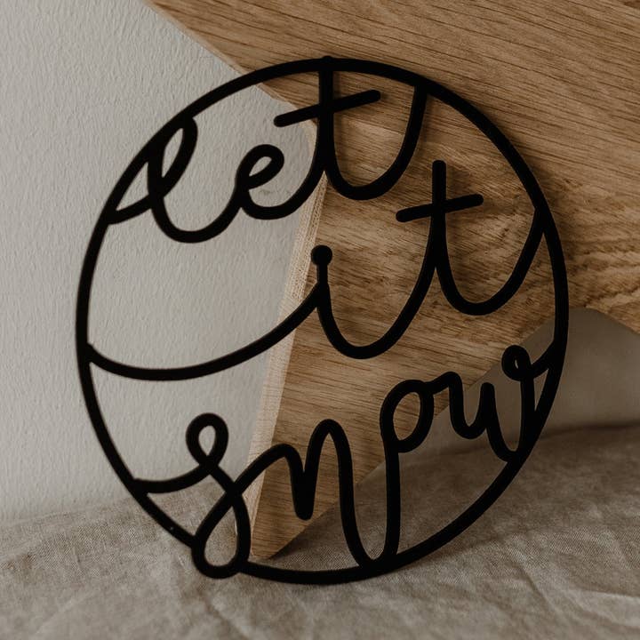 Let It Snow wooden wreath (pack of 8) for wholesale by Eulenschnitt