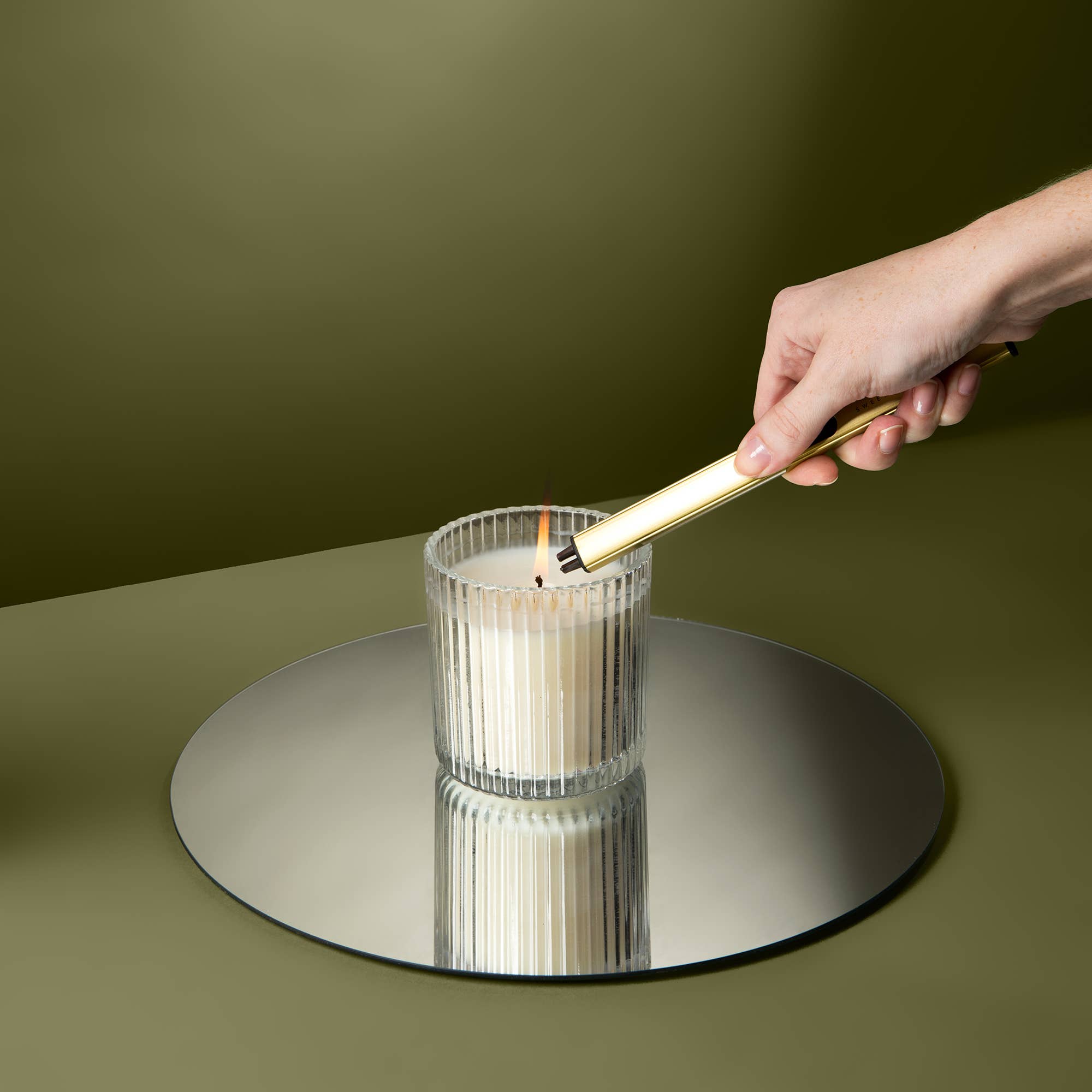 Sweet Water Decor - Wholesale Lighter - Gold Rechargeable Electric Lighter - Home Decor & Gifts7