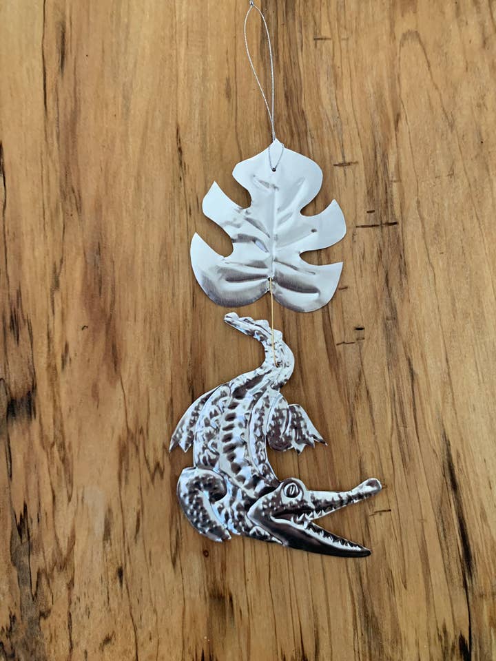 Alligator & Palm Leaf Embossed Silver Foil Wall Decor for wholesale by Foot Range Mountain