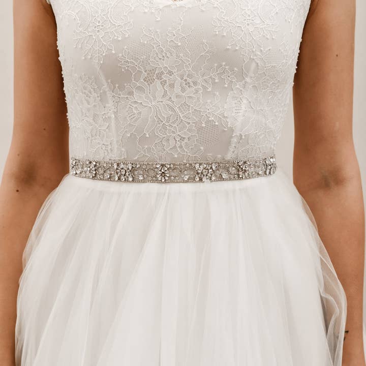 Heirloom Bridal Company – wholesale Belt – Women's – Isolde Crystal Belt1