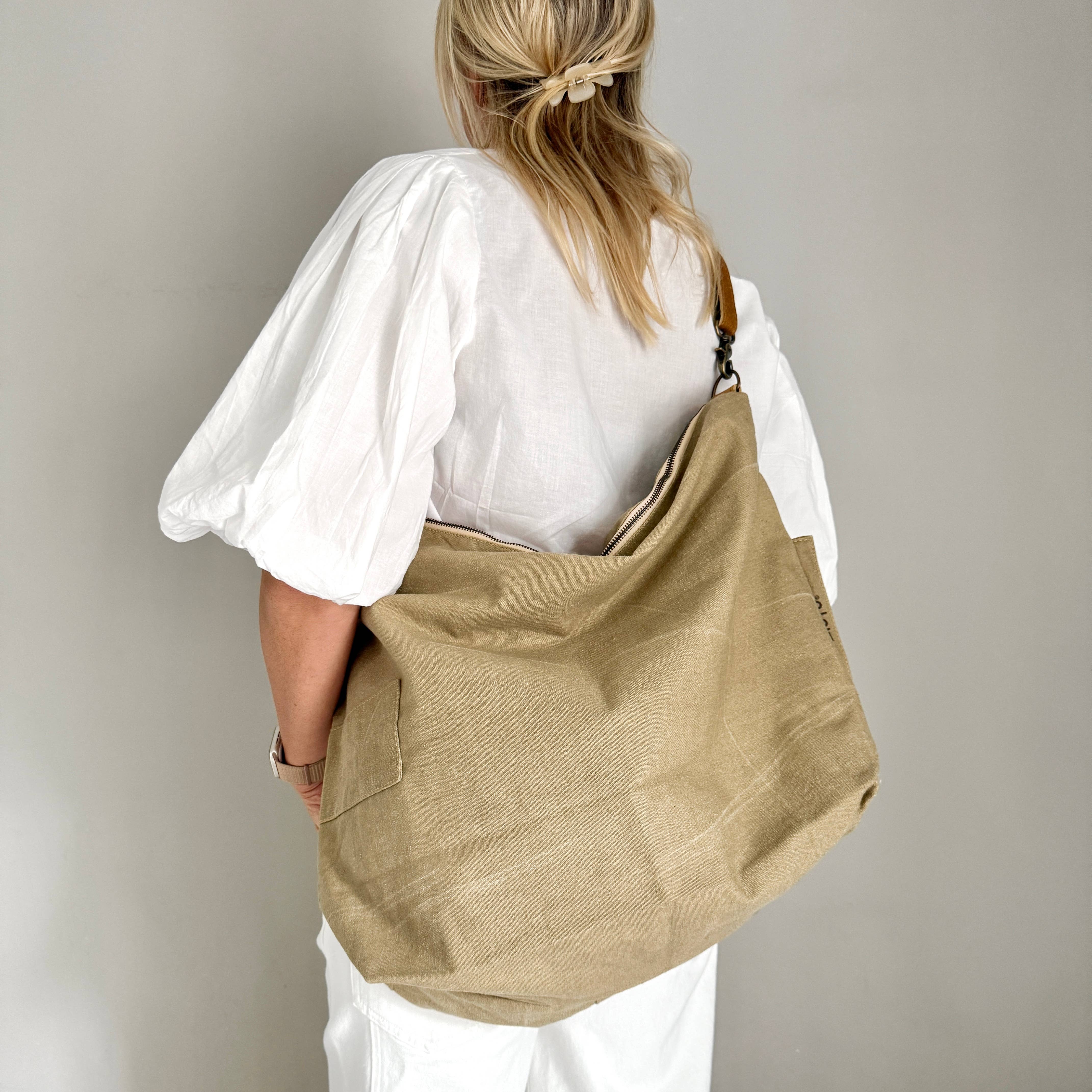 Liefe NL - Wholesale Tote Bag - Women's - BaggyBag (recycled cotton khaki) - NEW BATCH4
