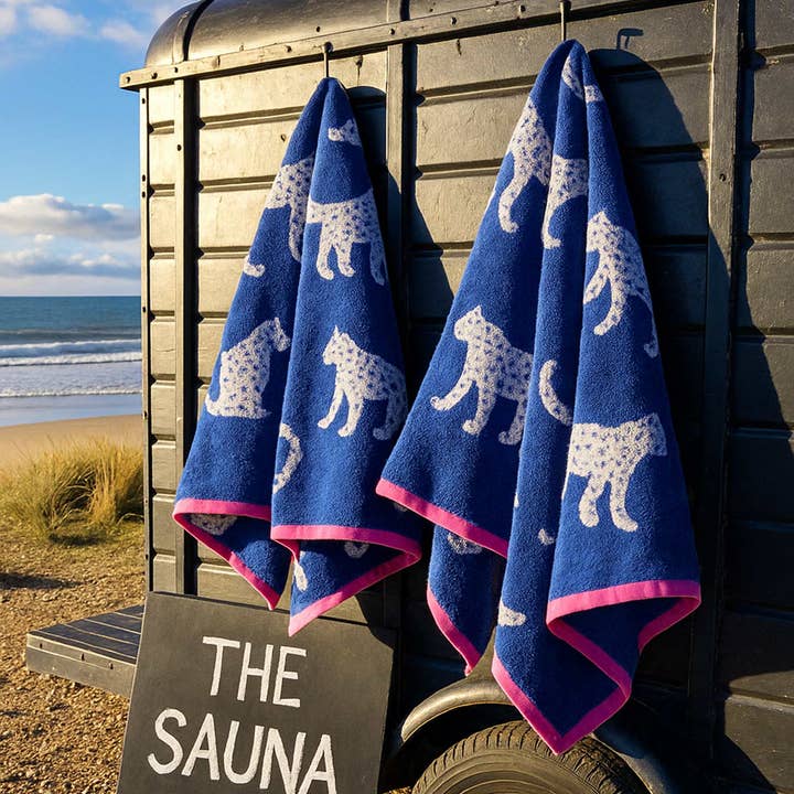 Anorak – Großhandel Badehandtuch – Snow Leopards Bio-Baumwollhandtücher2