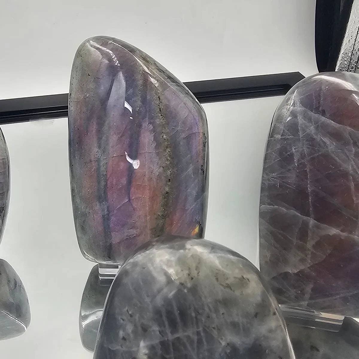 Distinction Crystals - Wholesale Spirituele steen/kristal - Grote Paarse Labradoriet Kristal Vrije Vormen 400-500g2