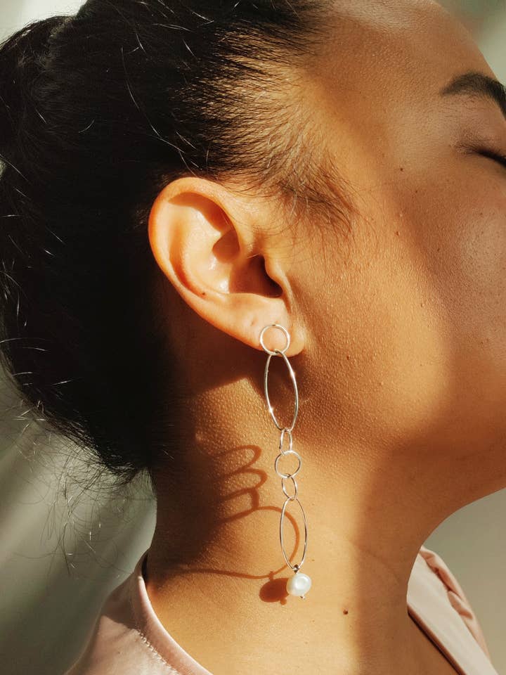 OPEN LINK STUD EARRINGS WITH BAROQUE PEARL for wholesale by The Diamond Setter