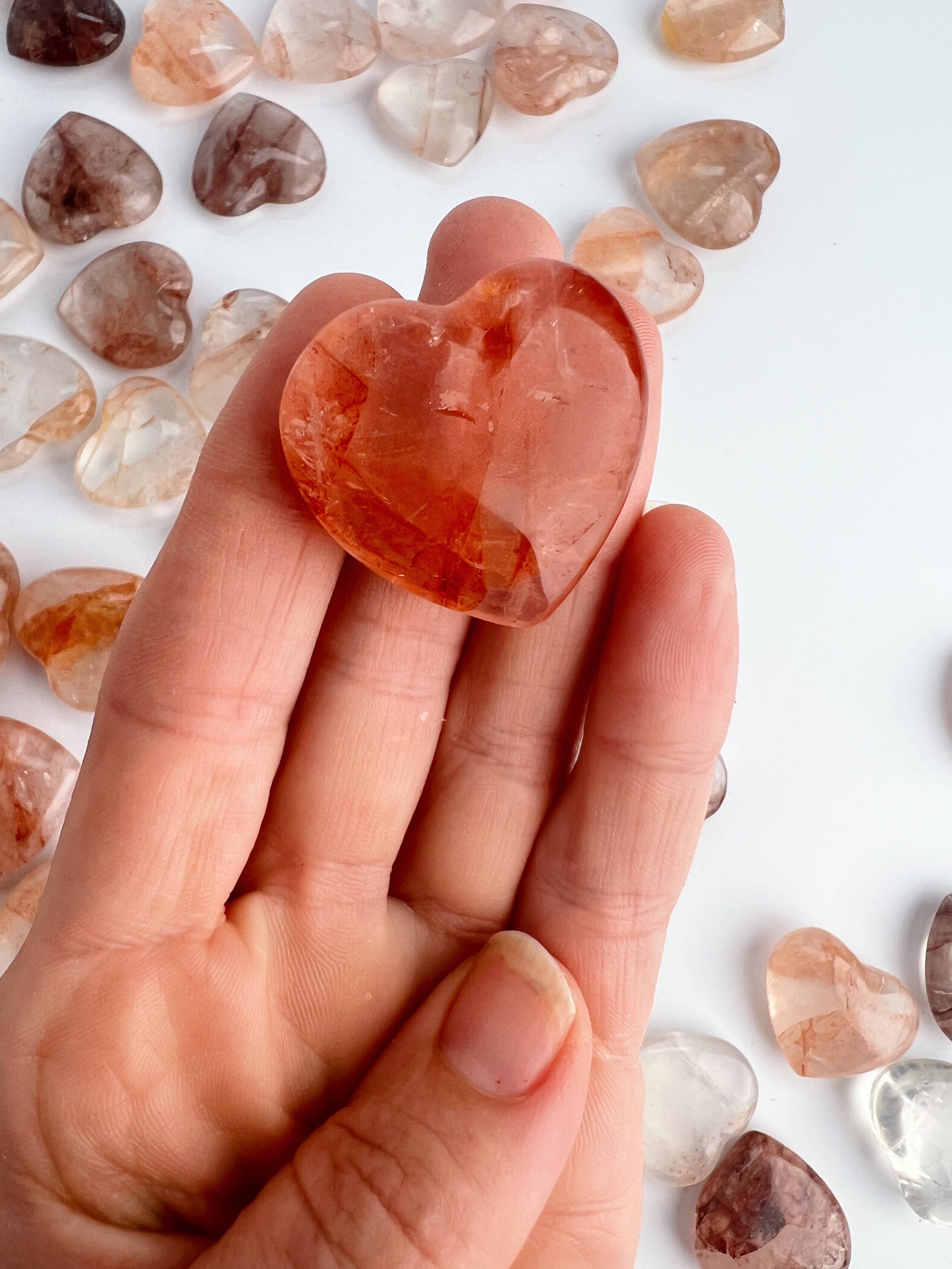 Terra Dawn Minerals - Venta al por mayor Piedras/cristales espirituales - Corazones de cristal de cuarzo hematolito sanador carmesí4