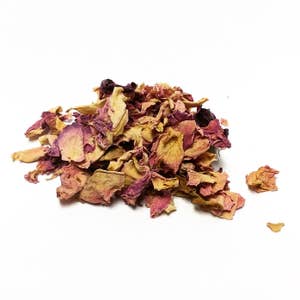 Discover Wholesale organic rose petals For A Fruity Beverage Experience 
