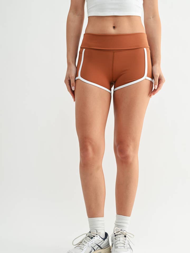 FitFlex Hochleistungs-Shorts für den Großhandel von Mono B