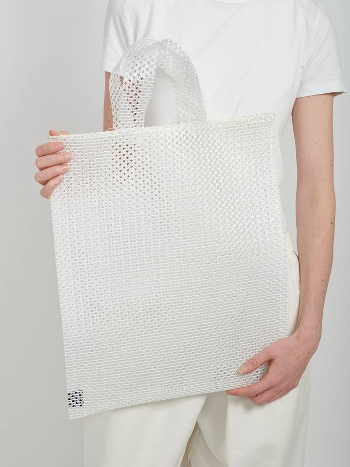 SAC EN MAILLE - BLANC pour la vente par Ashley Rowe