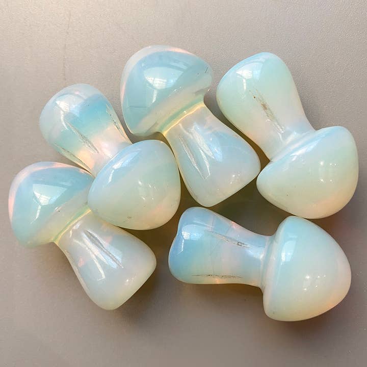 VIE - Wholesale Spiritual Stone/Crystal - Crystal Mushroom, 3.5cm13