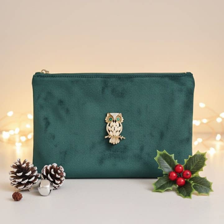 GUFO - Fluwelen Bosgroene Clutch met Sieradenbroche - Ambachtelijk Gemaakt in Italië voor wholesale door OE!