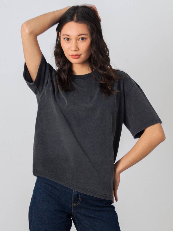 Honest Basics - Wholesale T-Shirt - Women's - OG Shirt Women2