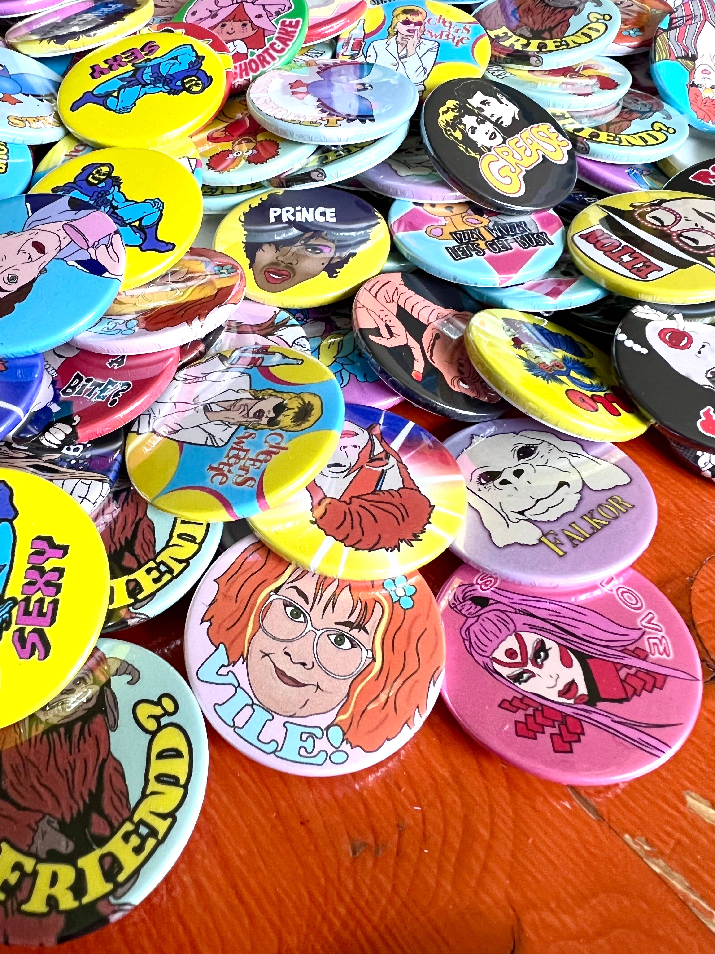 Bite Your Granny – wholesale Lapel pin/button – 100 BADGE ASSORTMENT (pack of 100)3