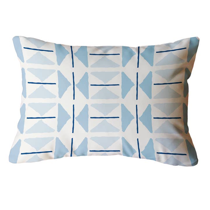 Parker Interior/Exterior | Cojín Lumbar | Cojín Decorativo para venta al por mayor de Clairebella Personalized Gifts & Pillows