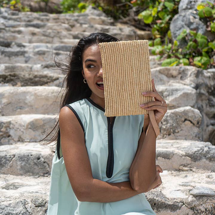 wholesale straw bags - Wholesale Clutch Bag - Women's - Plain Raffia Clutch Purse - beach clutch