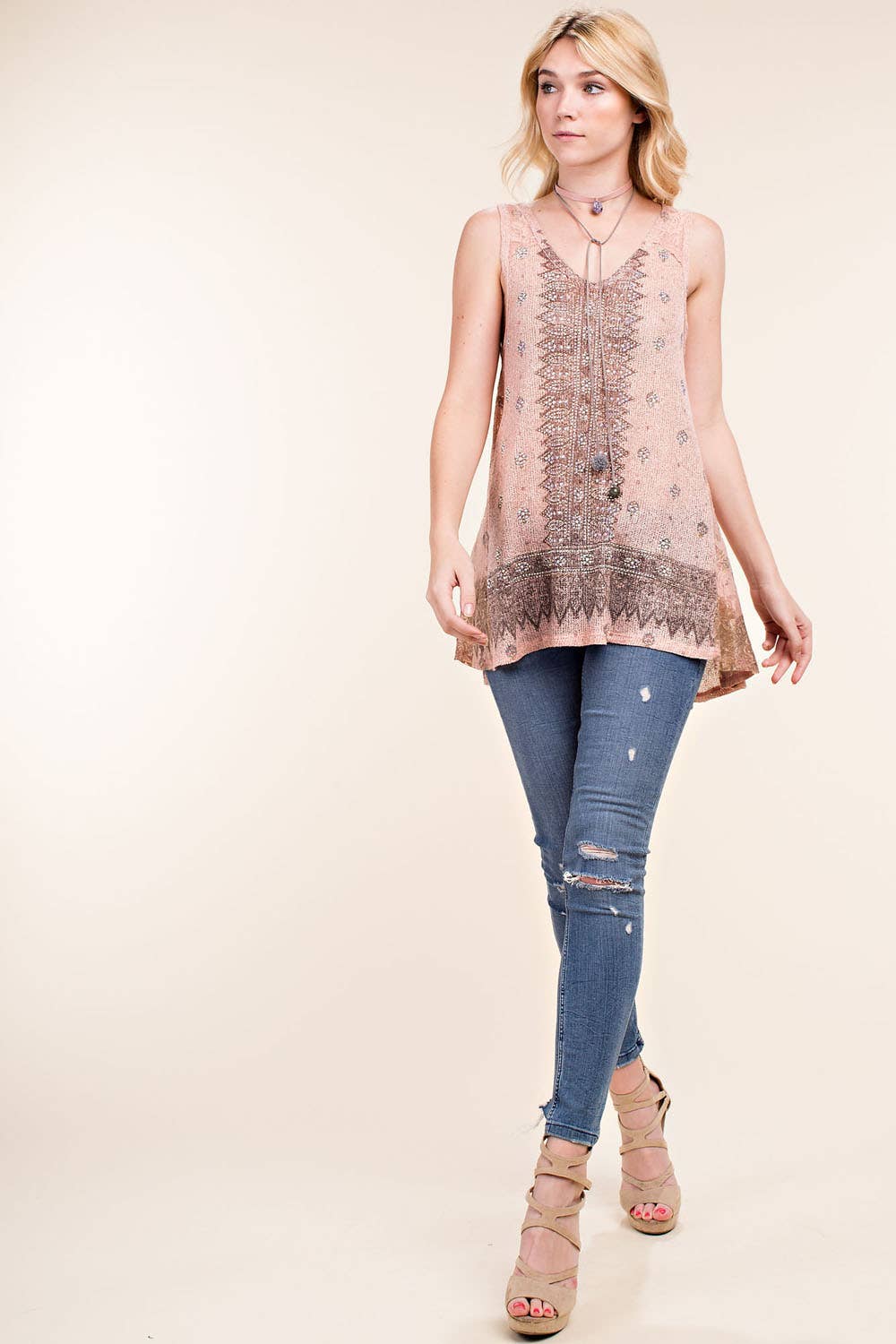 VOCAL - Vente Débardeur – femme - DÉBARDEUR AVEC IMPRIMÉ, PIERRES ET DÉTAILS EN DENTELLE (Taupe)7