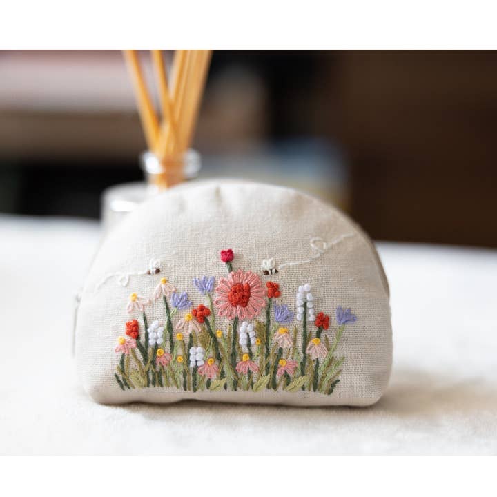 Finer Embroidery - Wholesale Coin Purse - Women's - Hand Embroidered Coin Purse with Flower Embroidery5