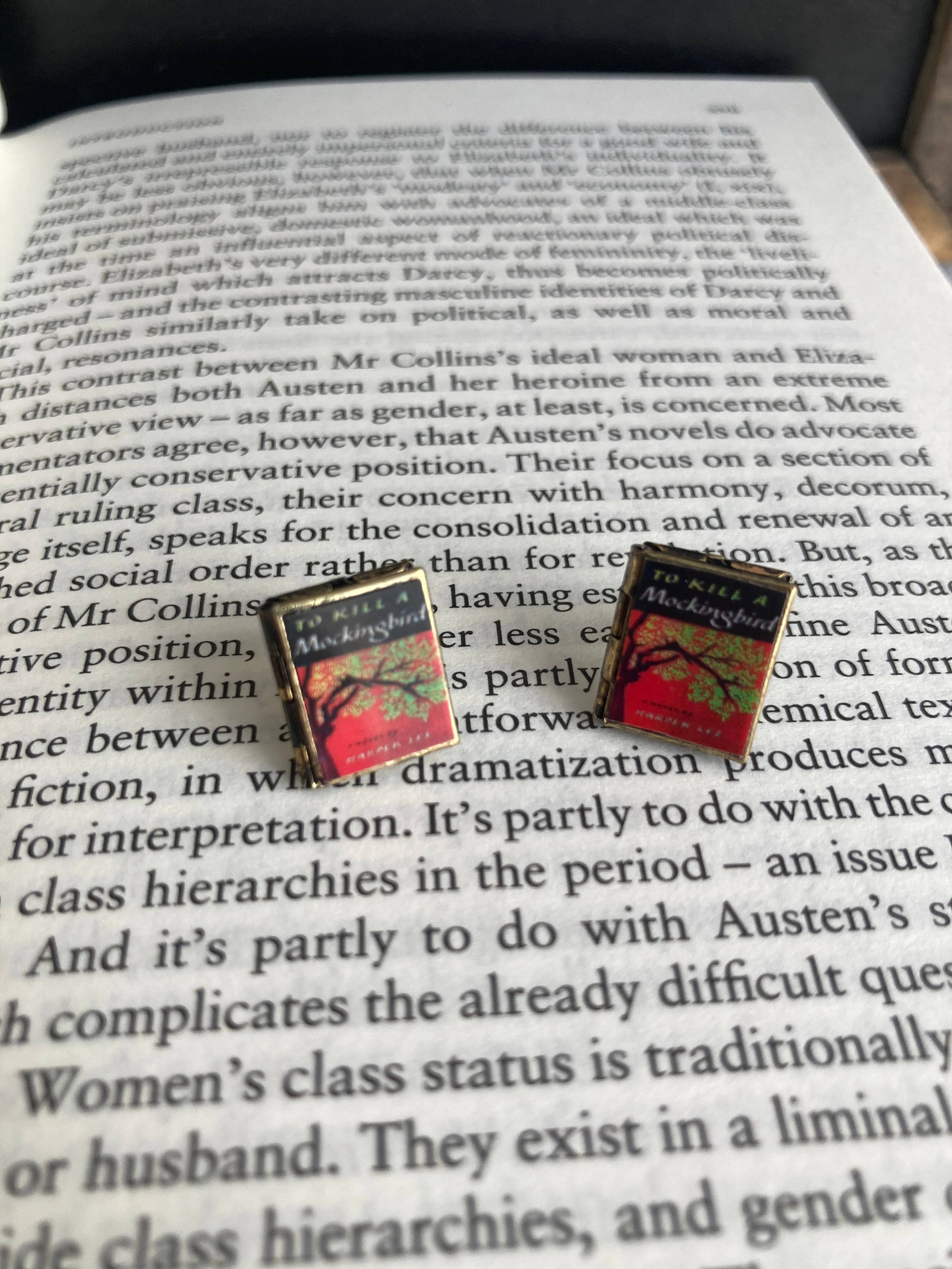 Marshall and Rose - Wholesale Knopjes/oorstekers - Oorbellen Boek Medaillon Spaar de Spotvogel1