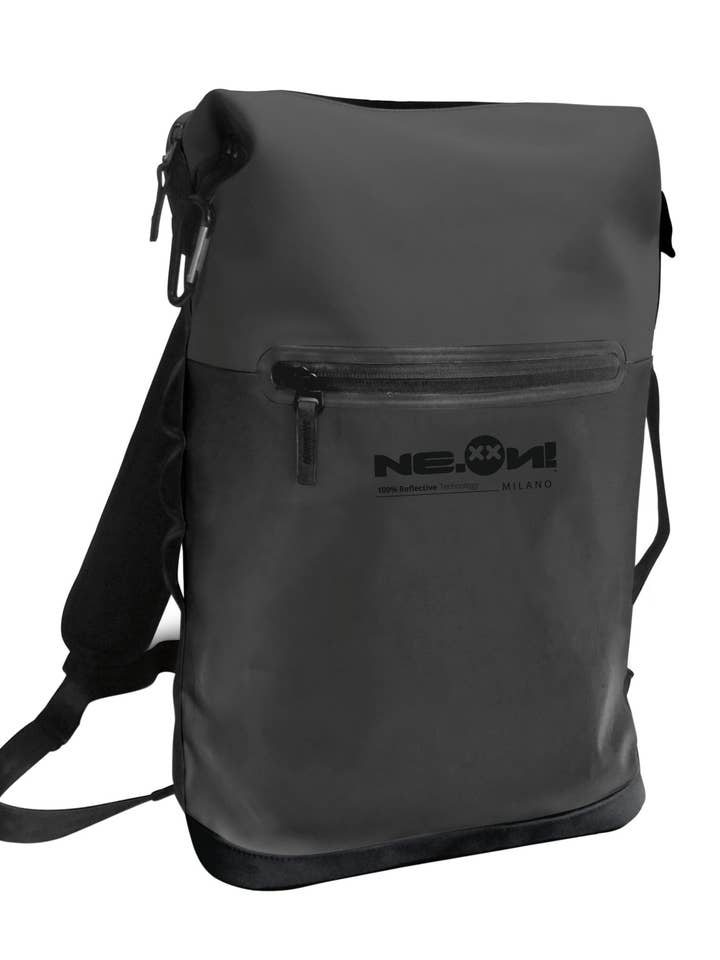 Mochila urbana para Mulher e Homem Preta, 100% impermeável por atacado de Ne.on! Milano