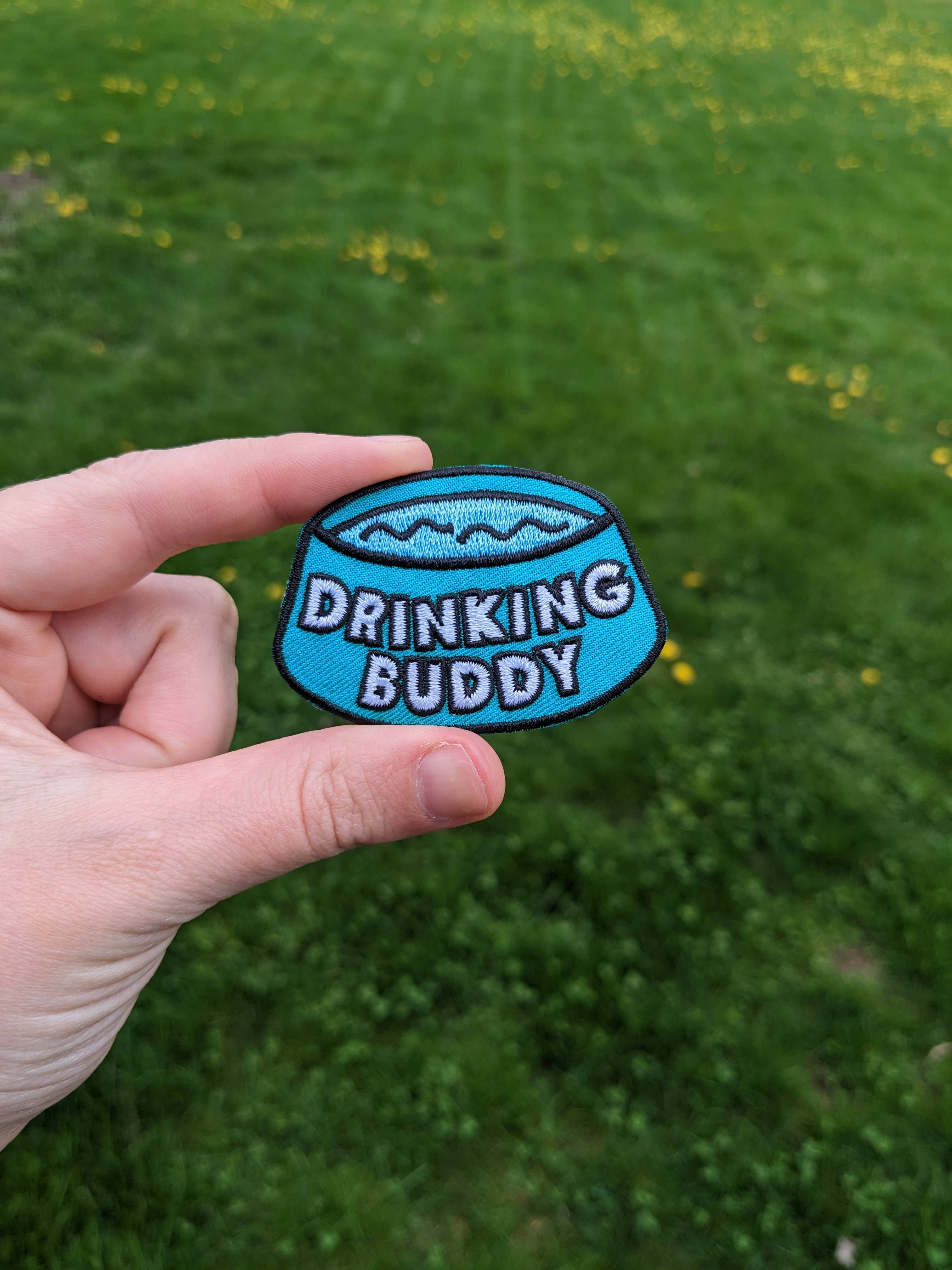 Colored Up Pup – wholesale Lapp – Dricka Buddy Iron On Patch för hundar