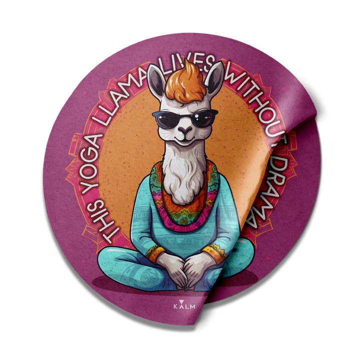 Adesivo Kalm YOGA LLAMA. Personalizza qualsiasi cosa con i nostri adesivi, durevoli e resistenti all'acqua. per la vendita all'ingrosso da parte di Kalm Yoga