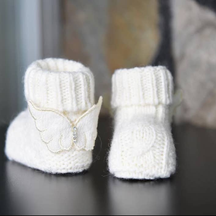 Nipperland - Wholesale Booties - Baby - Cream Knit Baby Booties with Angel Wing Accents – 0-6 Months0