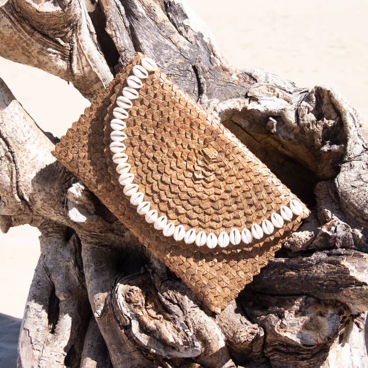 The Winding Road - Wholesale Clutch Bag - Women's - Straw Clutch - Nartural Brown with Cowrie Shell Trim