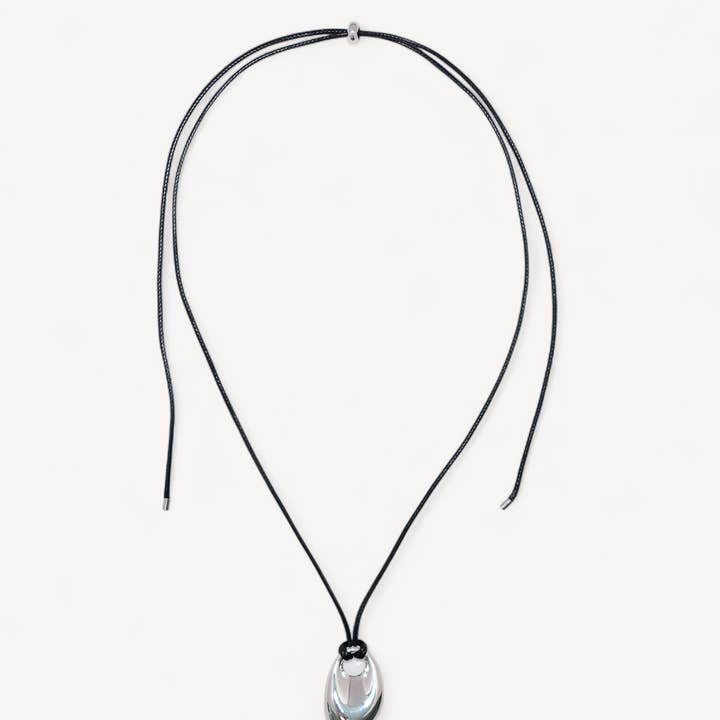 Miss Cecilia - Wholesale Pendant/Charm Necklace - Oval Pebble Cord Necklace2