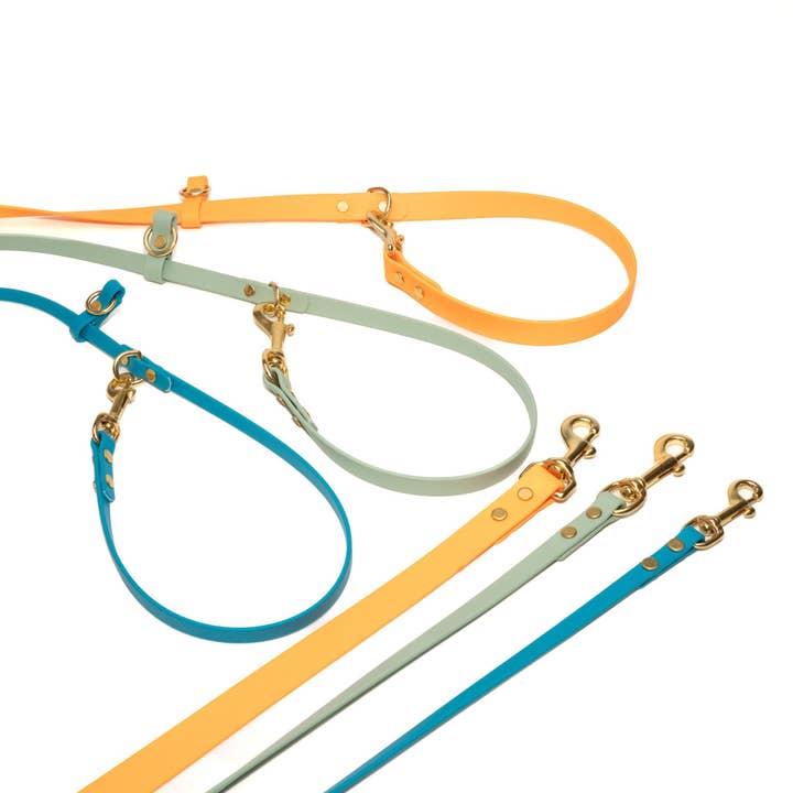 High Tail Hikes - Wholesale Pet Leash - Dog - Simple Brass Hands Free Leash - Medium Dogs (1/2" Width)18