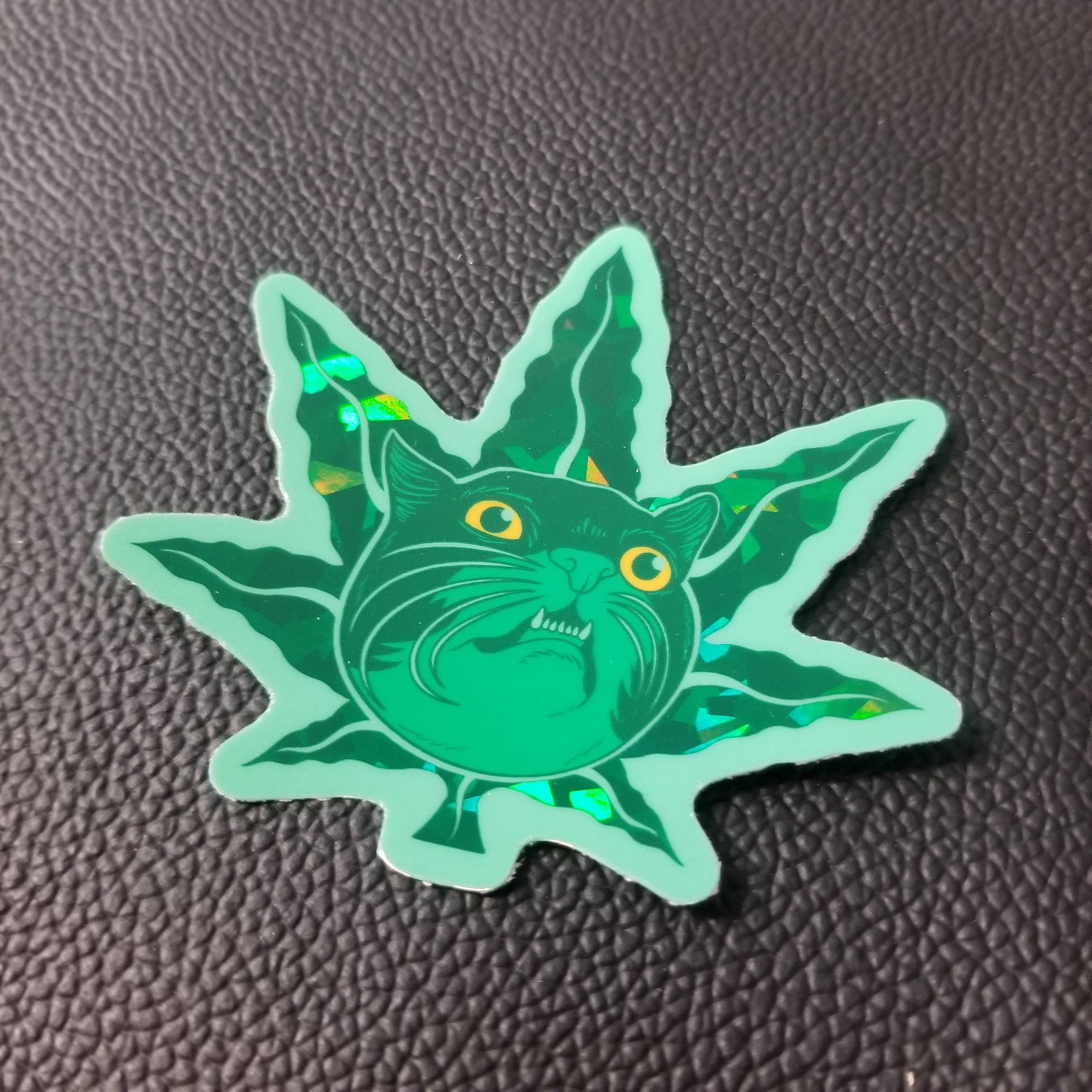 Cat Champion - Venta al por mayor Pegatina - *Pegatina: Gato Hoja, vinilo prismático con purpurina de 3"2