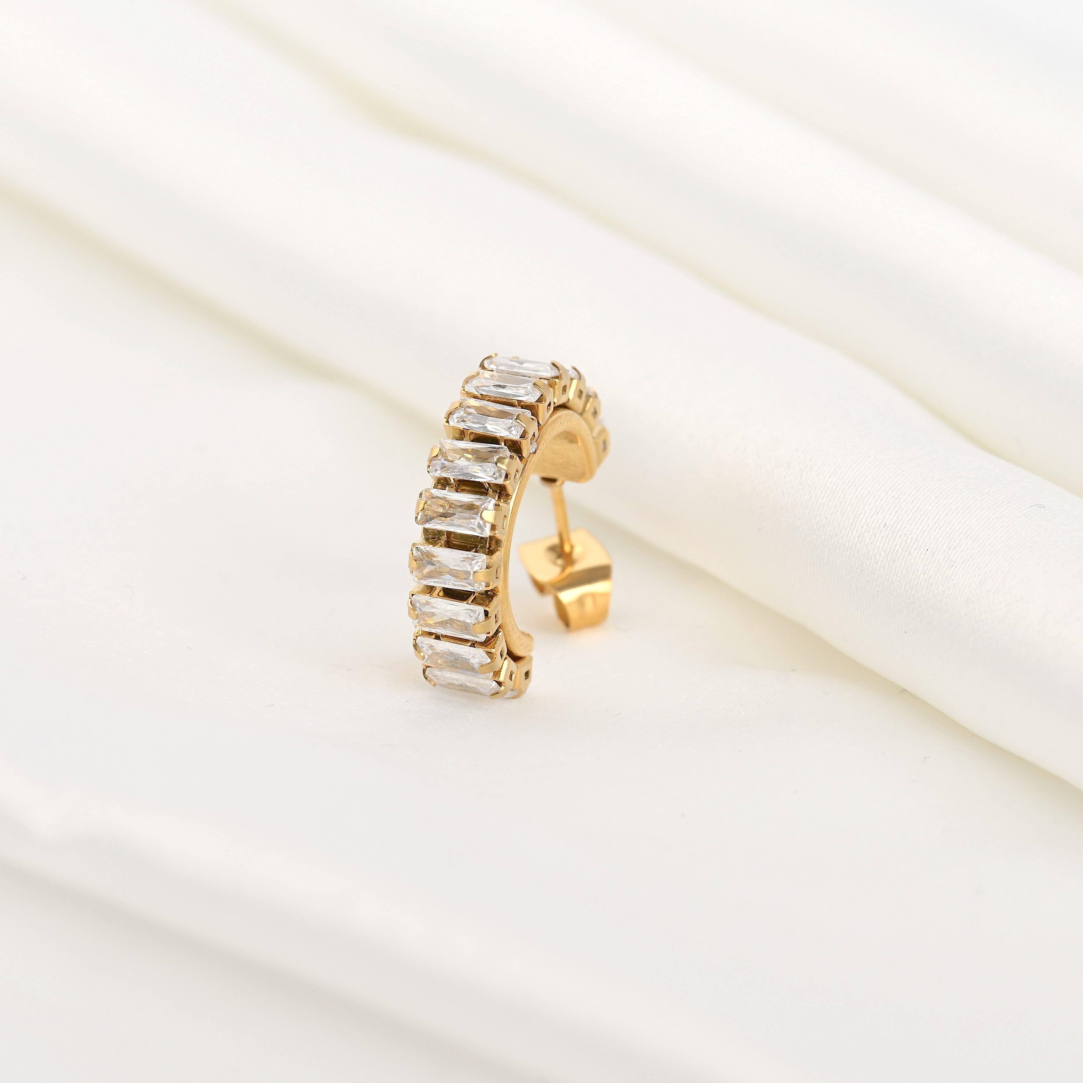 Blueyejewelry – Großhandel Hoops – Goldene CZ Hoops — wasserdichte kleine Diamant-Creolen 5