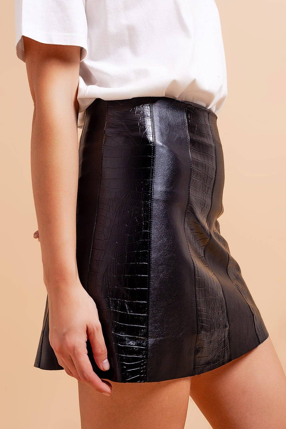 Leather look croc mini skirt in black for wholesale on Faire4