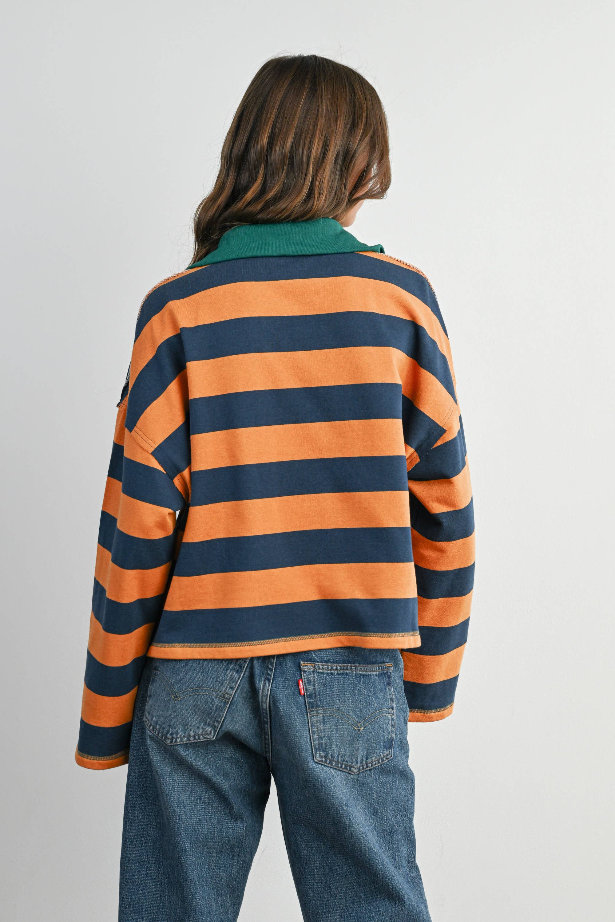 BUTTERMELON - Wholesale Sweatshirt - Women's - Striped Quarter-Zip Contrast Collar Sweatshirt - BMT797411