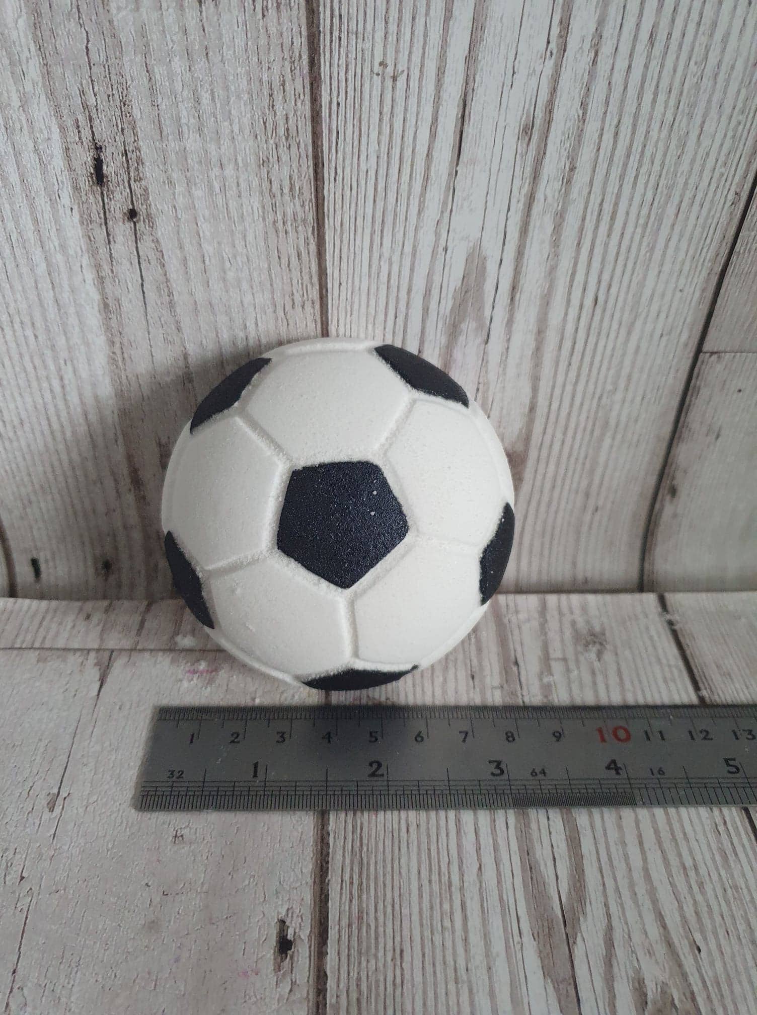 The Soap Sisters – wholesale Bath bomb/fizz – Goal Football Bath Bomb1