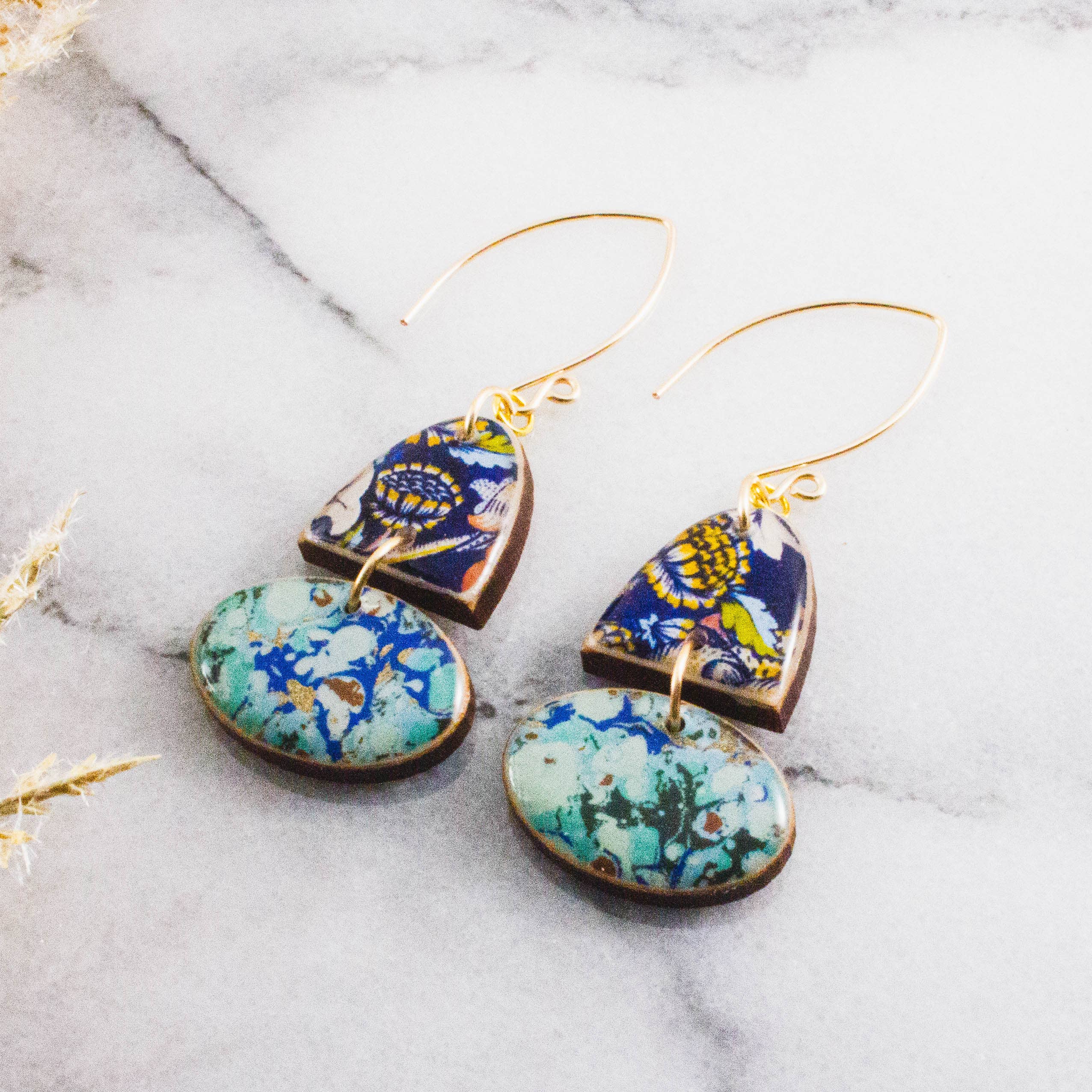 No Man's Land – wholesale Dangle earrings – Royal Blue Oval Stacked Earrings1