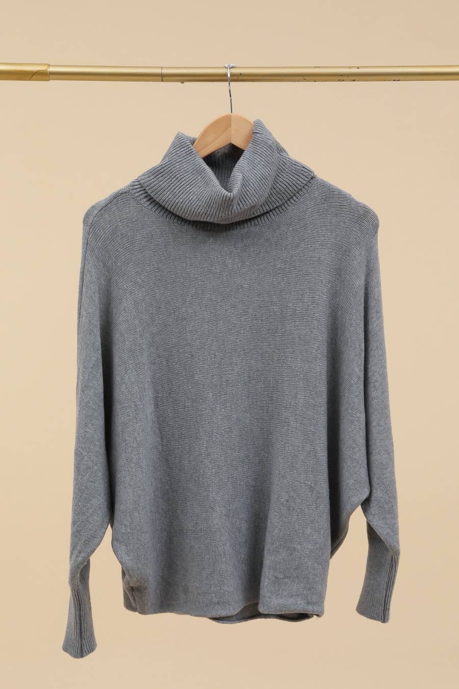 LÉA & LUC - Wholesale Knit Sweater - Women's - Turtleneck sweater REF. 61422