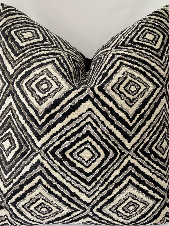 Diamond Velvety Textured Pillow Case for wholesale by StyleUp