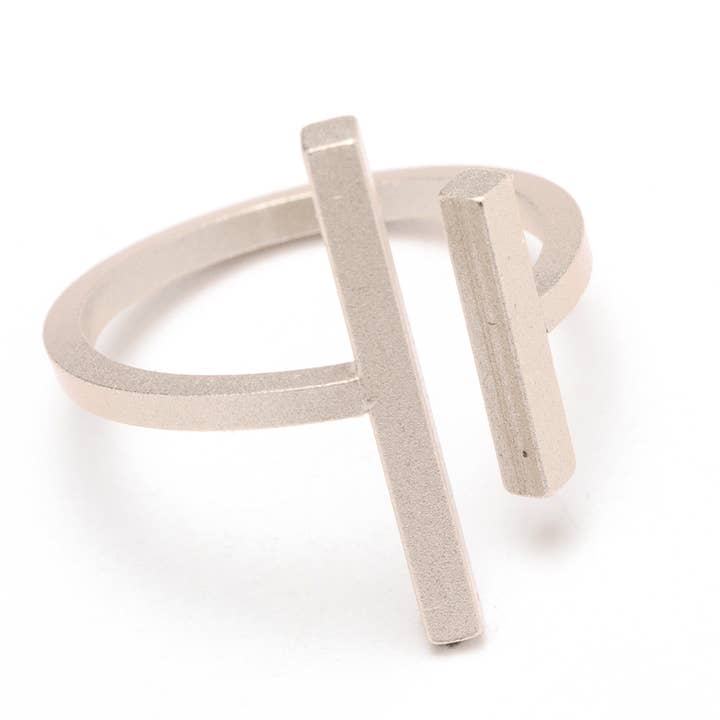 Elegante anillo en forma de bastón Pura Ring 24 para venta al por mayor de Sergio Engel jewellery