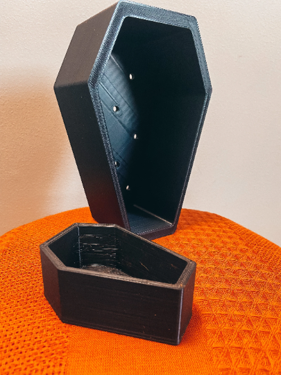 CMbeautifuldesigns - Wholesale Planter Box - Coffin Planters0