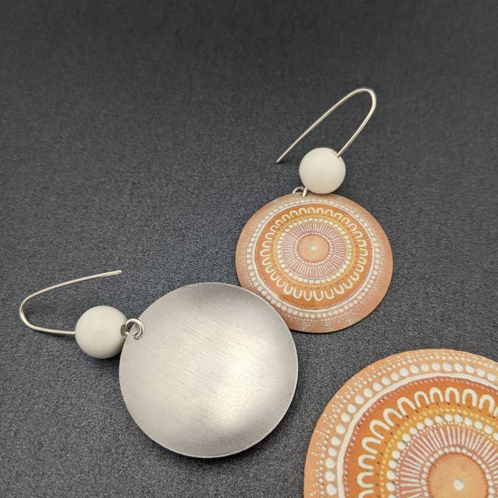 erin.k creative studio - Wholesale Dangle Earrings - Sunset Meeting - Large Domed Earrings