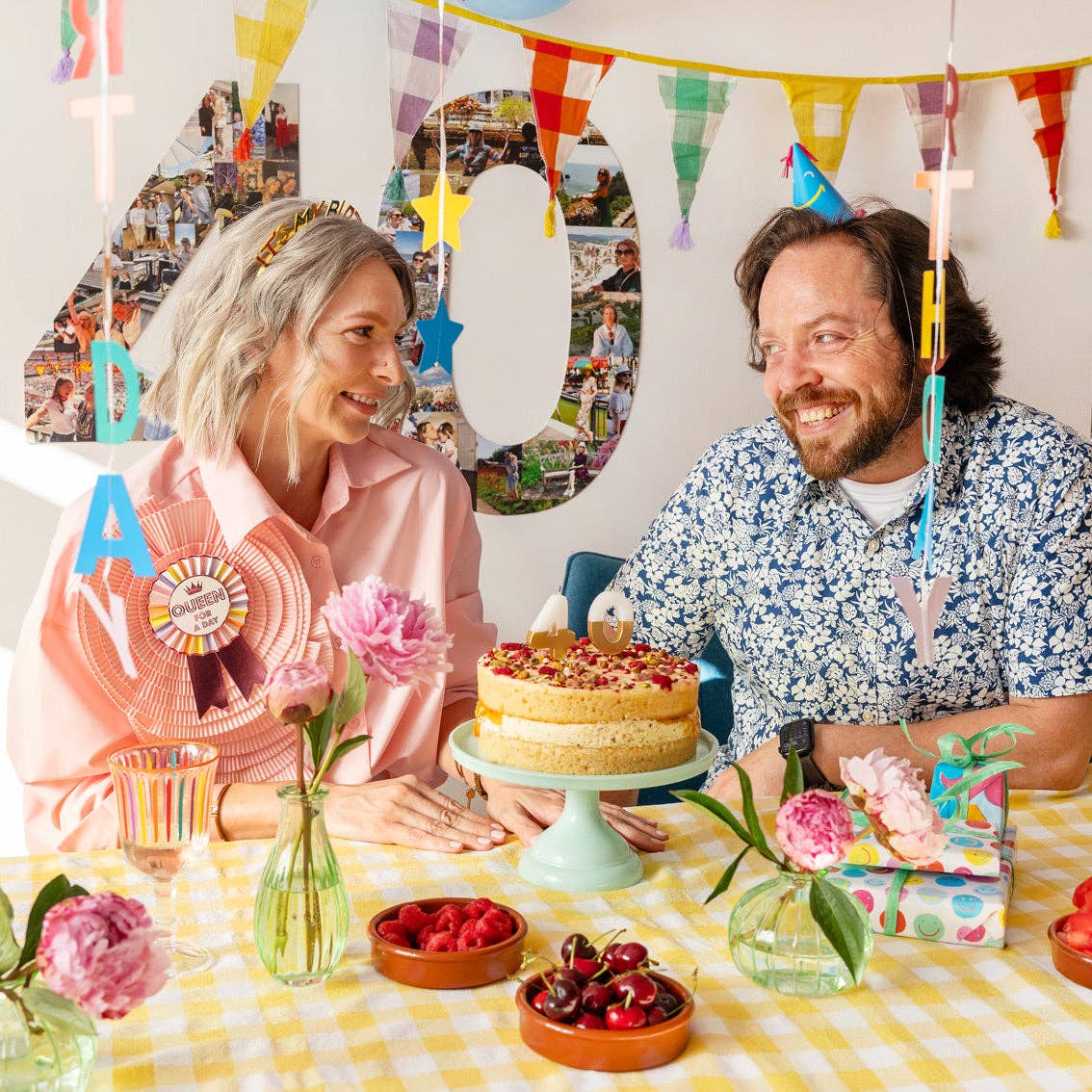 Talking Tables USA - Wholesale Vase - Green Glass Bud Vase - 14cm | Everyday Decor |2