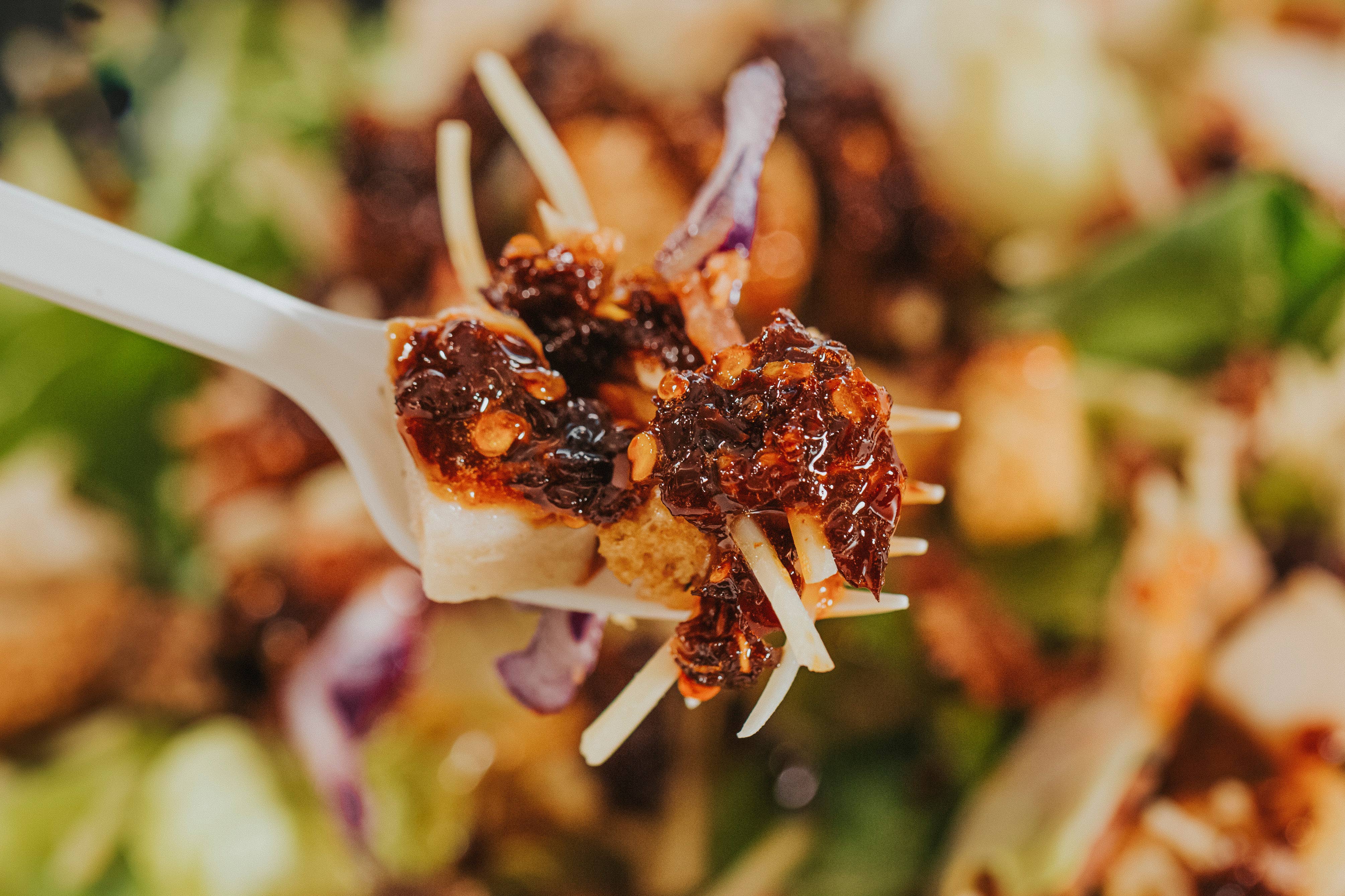 Me's Way LLC - Wholesale Sauce - MẸ’S WAY CHILI SAUCE-REGULAR-8oz8