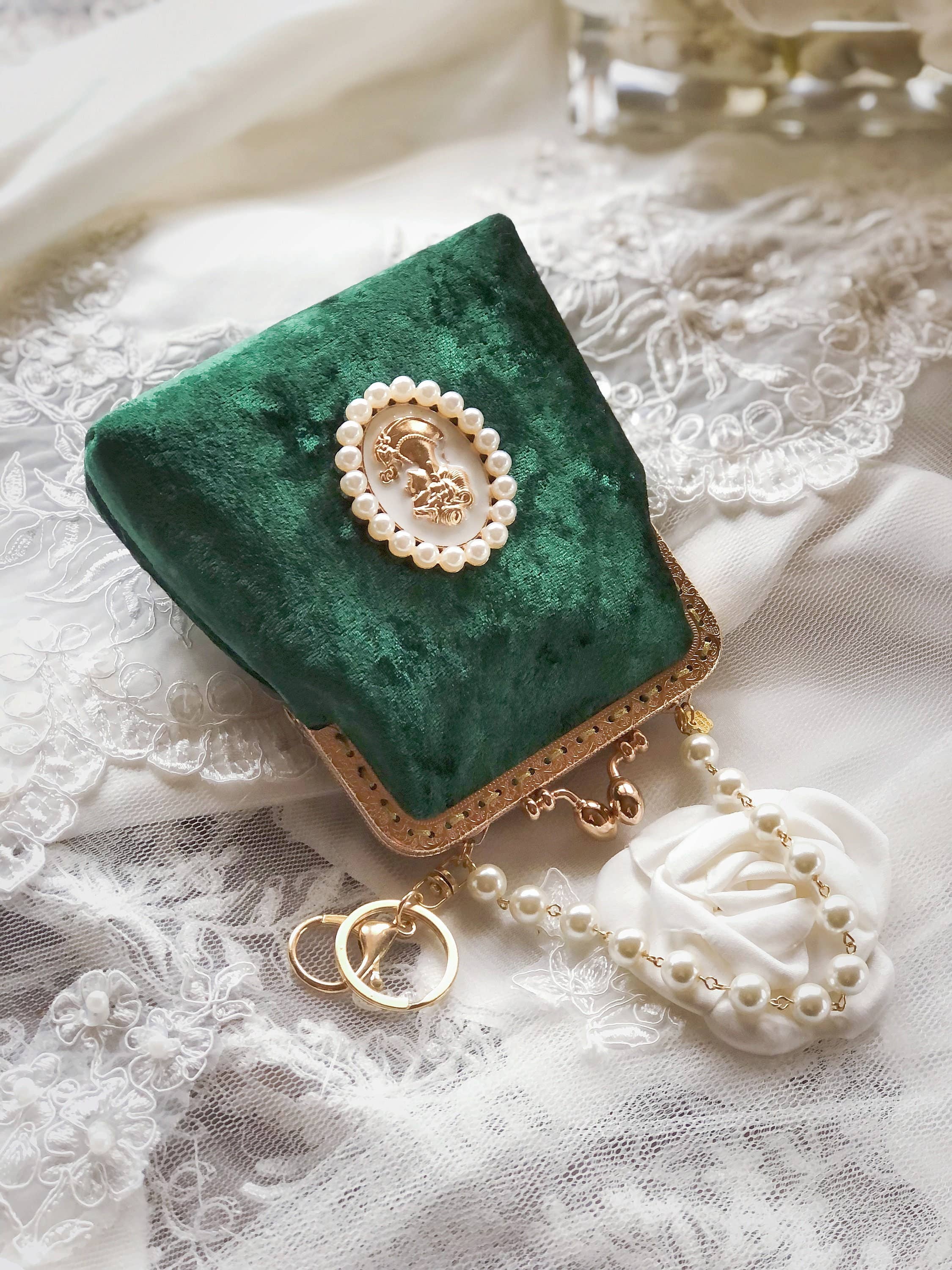 LeisTextileStudio - Wholesale Wallet - Women's - Handmade Velvet Vintage Kiss lock Handbag With Card Holder6