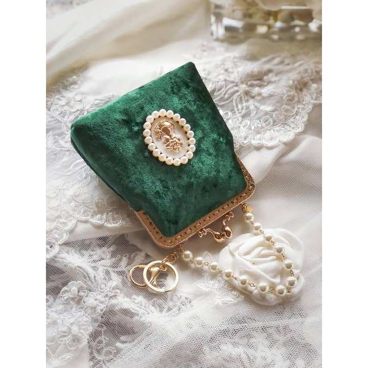 LeisTextileStudio - Wholesale Wallet - Women's - Handmade Velvet Vintage Kiss lock Handbag With Card Holder6