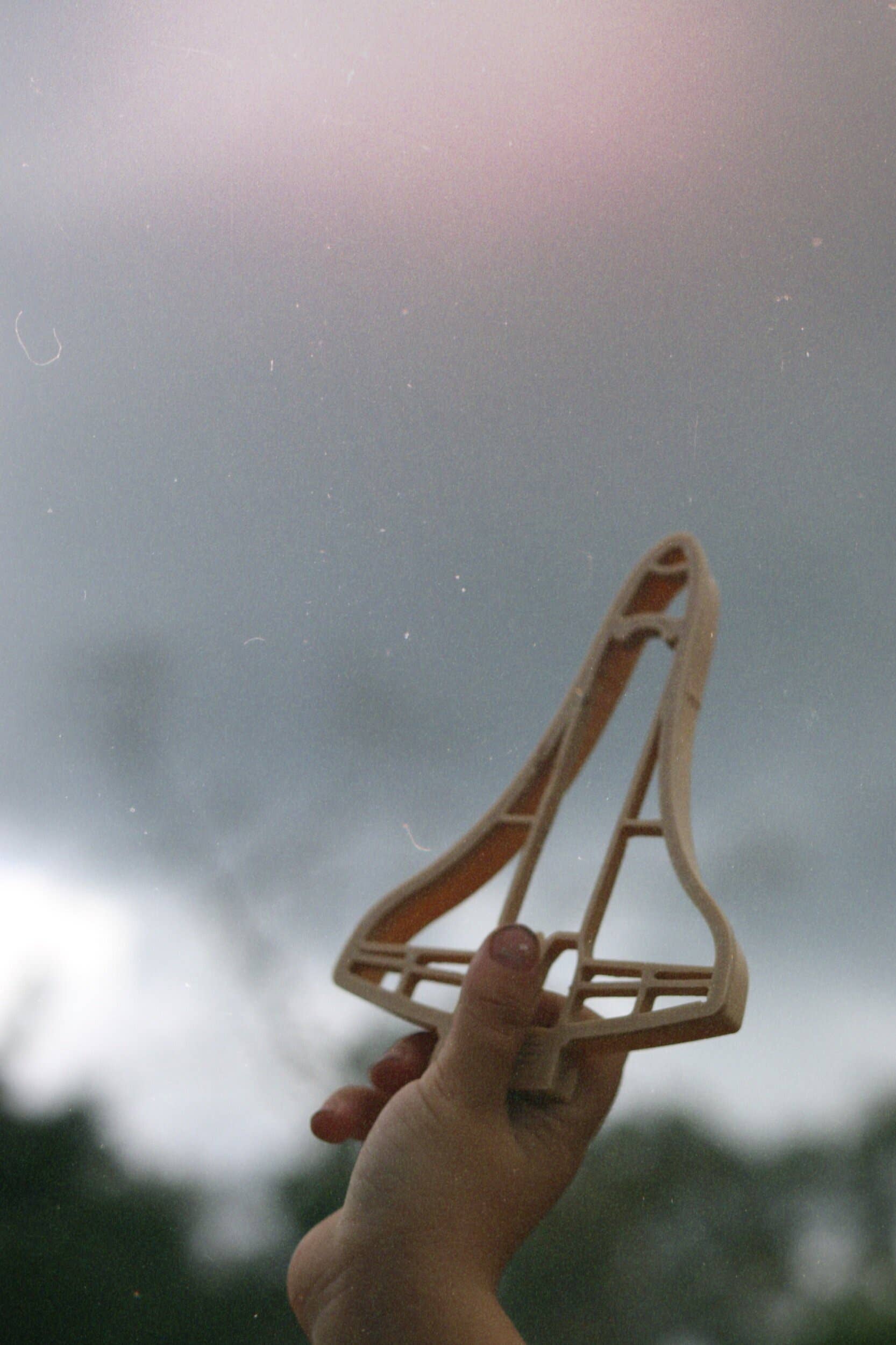 Kinfolk Pantry - Wholesale Speelgoedset - Kinderen - Space Shuttle Uitstekerset - Eco Speelklei Gereedschap3